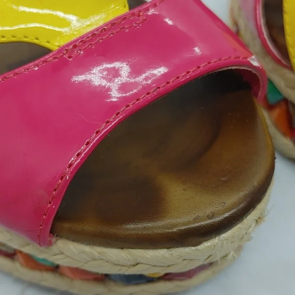 Kenneth Cole Multi-Coloured Heels - Picture 13 of 13